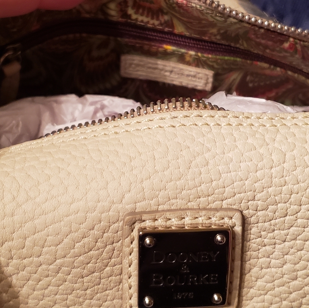 PURSE - Picture 3 of 3